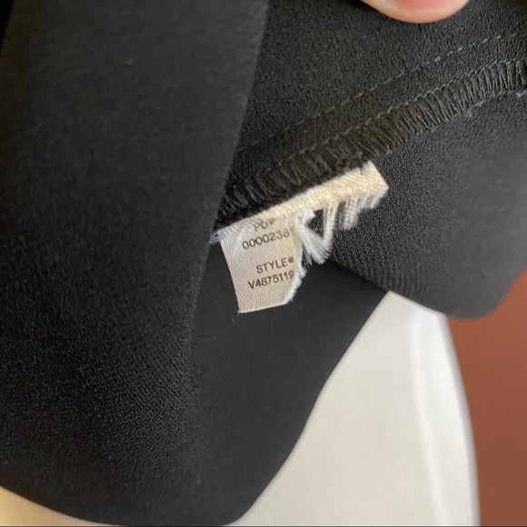 Vince. cross back basic black tank top in size XS silky material - Picture 5 of 6